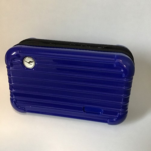 Lufthansa amenity kit farbe - lufthansa,