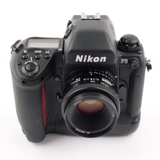 Nikon F5 w. AF Nikkor 1.8/50mm