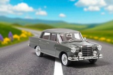 1:18 Norev Modellauto