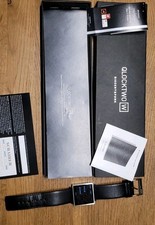 qlocktwo w35 BIEGERT & FUNK mit Verpackung und allen Unterlagen