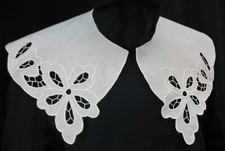 HANDARBEIT Kragen Spitze Stickerei Mieder Trachten Viktorian Barock Bluse LARP