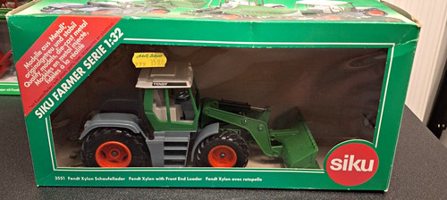 Siku farmer serie 3551 - farmer,