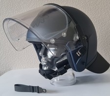 Einsatzhelm SH / P 100 F 