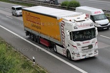 LKW Foto Scania Planensattelzug Deutschland weiß Lohmann Italienlogistik #l2wh