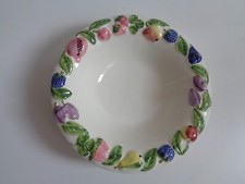 BASSANO SCHÜSSEL Schale Keramik handbemalt aus Italien Früchterelief 30  cm