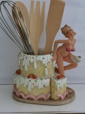 Torte mit Oma und Kochbesteck Halter  22 cm hoch  