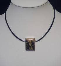 Collier aus Lederband mit Wechselschließe Dendrit-Achat