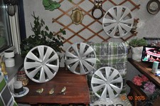 4 x Orig  TOYOTA AYGO 14" RADKAPPEN 426020H100