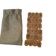 Runensteine Holz 24 Stück 