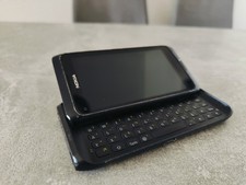 Nokia E7-00 Communicator Smartphone, Schwarz