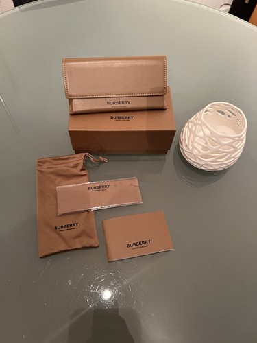 Edles neues burberry - edles,,
