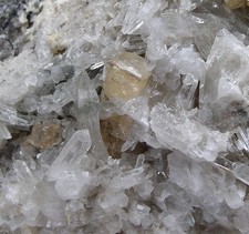 TOPAS mit BERGKRISTALL