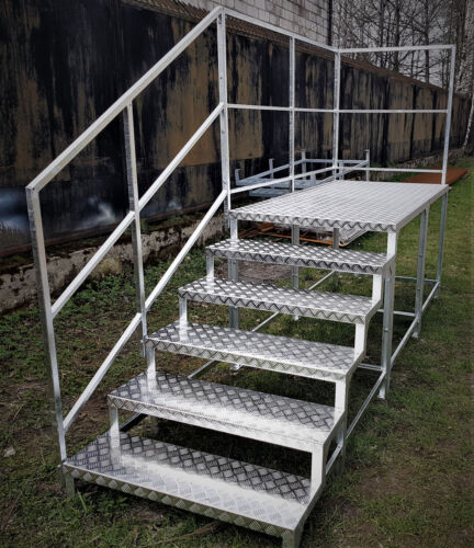 Metalltreppe innen außen 6 - innen,