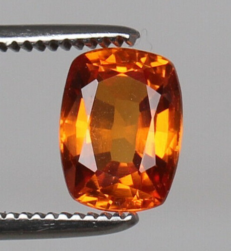 Natürlicher orangefarbener