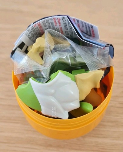Kinder surprise maxi - maxi, egg