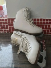 Jackson Artiste weiße Schlittschuhe Eiskunstlauf Schlittschuhe guter Zustand Größe UK 1