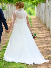 Brautkleid "Marylise" Gr.42/44, inkl. Reifrock und Strumpfband