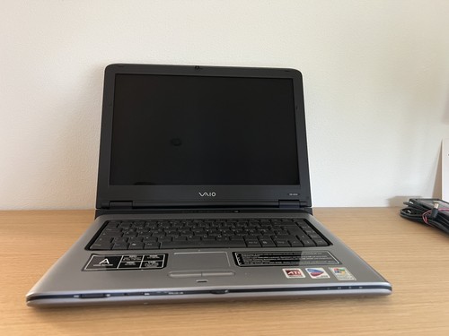 Sony vaio vgn a326m win - win, xp