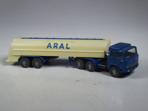 Wiking magirus 235 d - (yg-56),