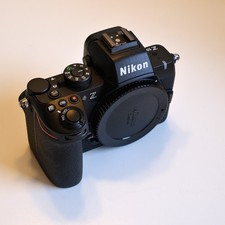 Nikon Z50 II + Z DX 12-28mm 3.5-5.6 PZ VR + 3 Akkus + Cage