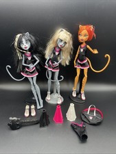Mattel Monster High Fearleading Squad 3 Puppen Set Inkl. Zubehör 2011