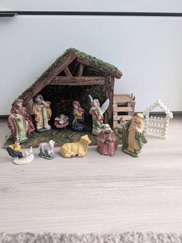 Weihnachtskrippe mit stall - stall, &