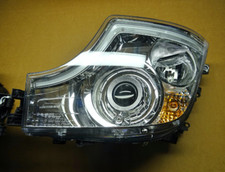 REFLEKTOR XENON HEADLIGHT