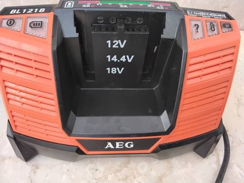Ladegerät aeg al1218 12v - aeg,