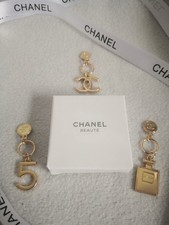 CHANEL Beauté Anhänger Set
