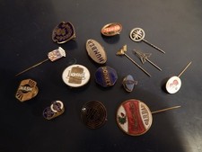 Anstecknadel Konvolut