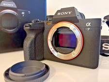 Sony Alpha 7 IV 33 MP