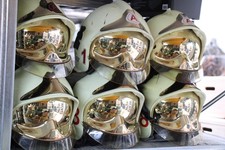 1 MSA, CGF Dräger Gallet Feuerwehrhelm Einsatzhelm goldfarbenes Gesichtsschild