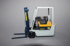 NZG No.415   1:25  Gabelstapler  KOMATSU 16  