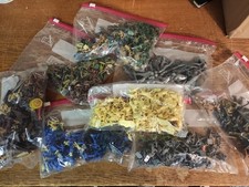 Spielfiguren Soldaten und Indianer