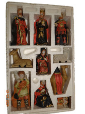 10-teiliges Set handbemalte, detailgetreue Porzellan-Krippenfiguren in OVP