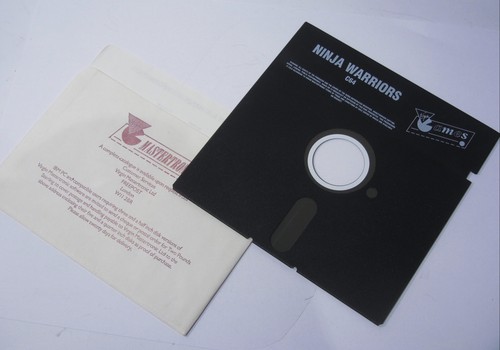 Ninja warriors für commodore - ninja,