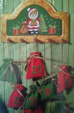 Stickvorlage, Kreuzstich  aus Handarbeitsheft, A5,  "  Adventskalender mit Bär "
