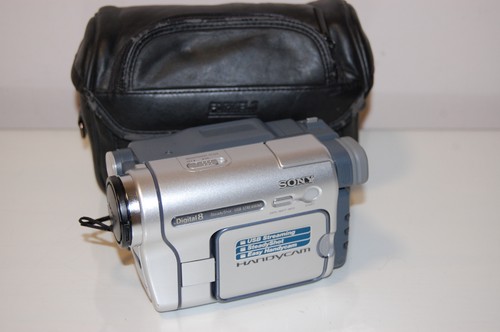 Sony dcr trv255e pal digital - digital, 8