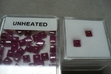 2 St .carre    Rubin Cabochon ca. 4 X 4 mm  RC 5