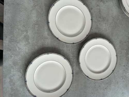 Wedgwood amherst bone - x,