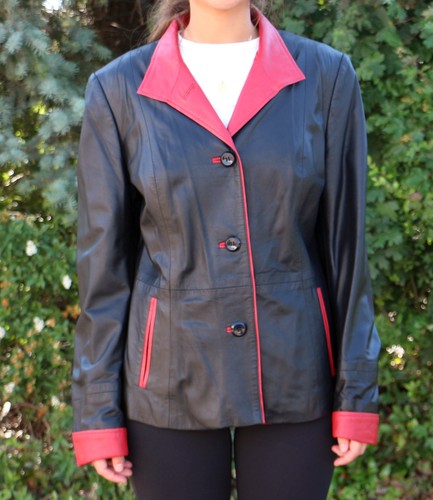Schwarze jacke aus feinstem - aus,