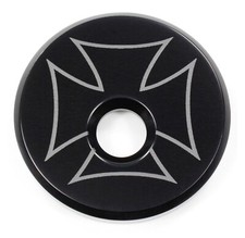 Tankdeckel - Cross gelasert - Alu schwarz - Suzuki M / VZR 1800 Intruder