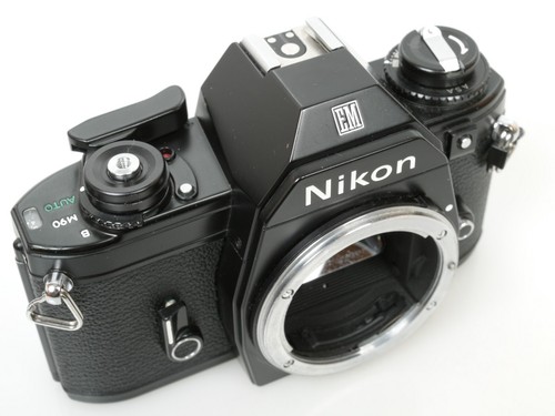 Nikon gehäuse body - em,