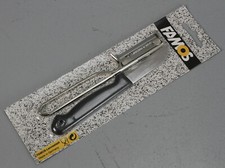 Famos Sparschäler und Messer