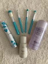 Lote 4 pinceles brochas de maquillaje y desmaquillantes kiko y deliplus