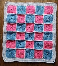 Babydecke Handarbeit gestrickt