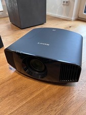 SONY VPL-VW270ES 4K 3D Beamer