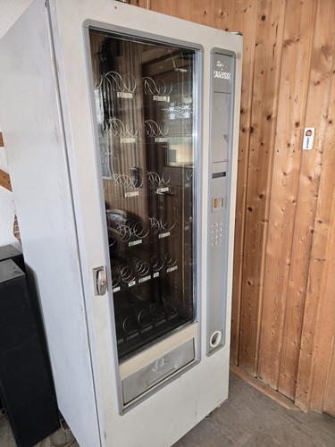 Snack-/Süßigkeitenautomat