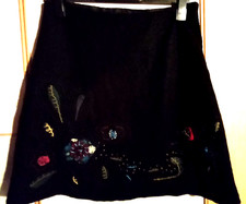 Desigual Toller Rock Schurwolle schwarz +Aufnäher + Stickereien +Logo  ca. Gr.40