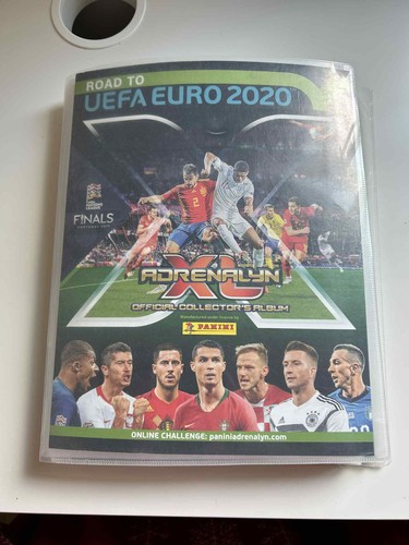 Volles fußball kartenalbum - volles,